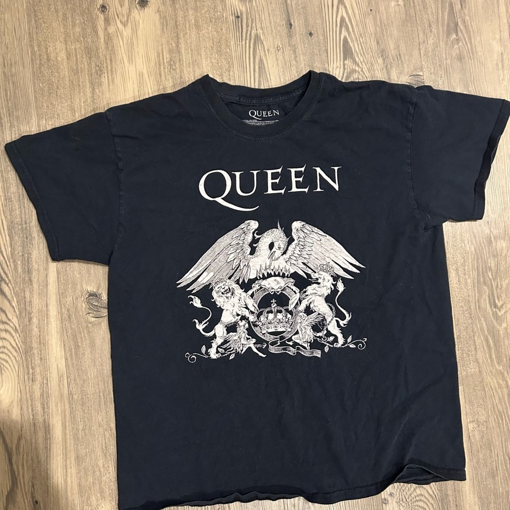 Black Queen Band T-shirt